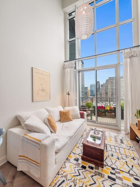 Photo 6 at 729 - 5 Hanna Avenue, Niagara, Toronto