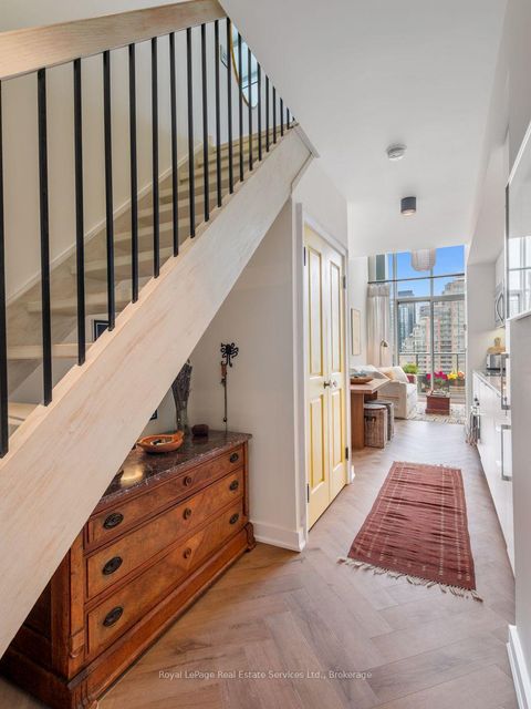 Photo 10 at 729 - 5 Hanna Avenue, Niagara, Toronto