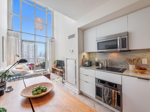 Photo 16 at 729 - 5 Hanna Avenue, Niagara, Toronto