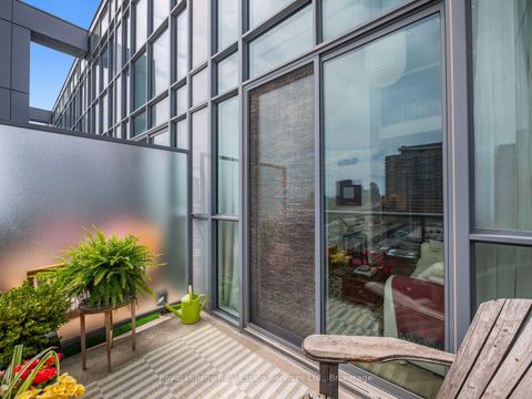 Photo 23 at 729 - 5 Hanna Avenue, Niagara, Toronto