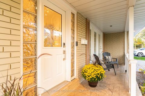 Photo 1 at 258 Guildwood Parkway, Guildwood, Toronto
