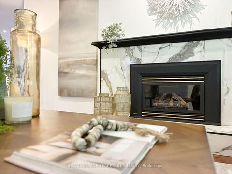 Photo 3 at 258 Guildwood Parkway, Guildwood, Toronto
