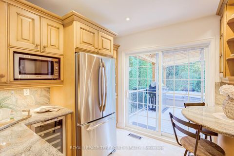 Photo 15 at 258 Guildwood Parkway, Guildwood, Toronto