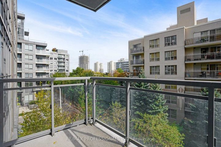 Photo 11 at 417 - 17 Kenaston Gardens, Bayview Village, Toronto