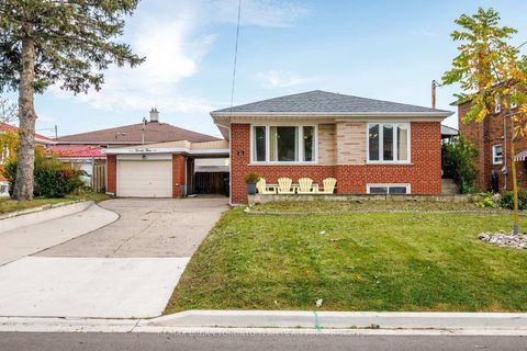 Photo 0 at 23 Wishart Place, Jane Heights, Toronto