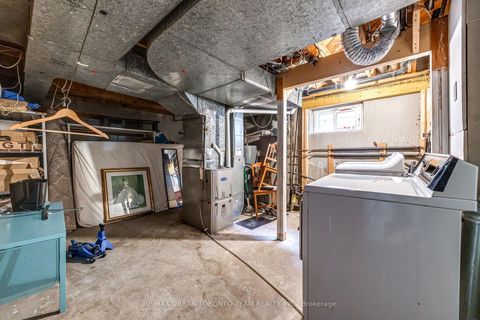 Photo 33 at 23 Wishart Place, Jane Heights, Toronto