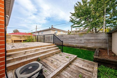 Photo 35 at 23 Wishart Place, Jane Heights, Toronto