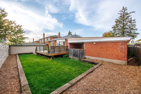 Photo 38 at 23 Wishart Place, Jane Heights, Toronto