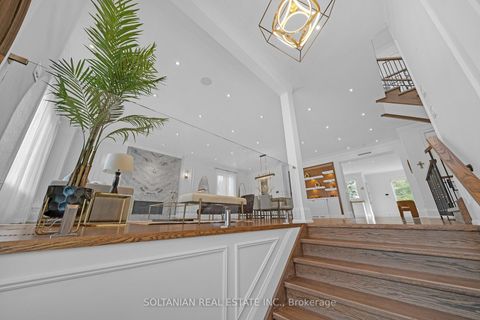 Photo 8 at 15 Calvin Avenue, Willowdale East, Toronto