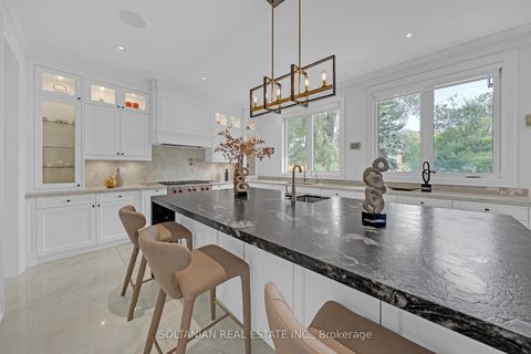 Photo 14 at 15 Calvin Avenue, Willowdale East, Toronto