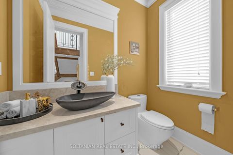 Photo 19 at 15 Calvin Avenue, Willowdale East, Toronto