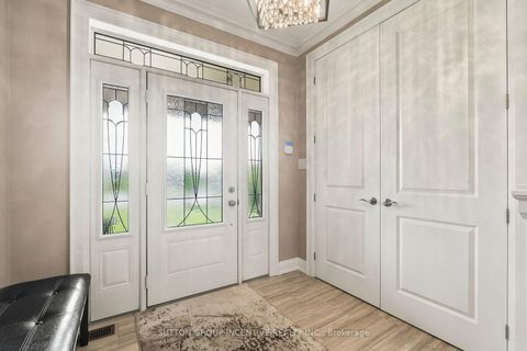 Photo 3 at 260 Sunnybrae Avenue, Stroud, Innisfil