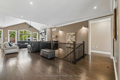 Photo 5 at 260 Sunnybrae Avenue, Stroud, Innisfil
