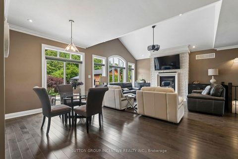 Photo 9 at 260 Sunnybrae Avenue, Stroud, Innisfil