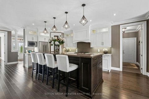Photo 10 at 260 Sunnybrae Avenue, Stroud, Innisfil
