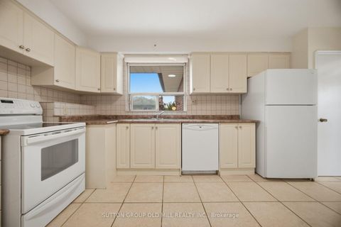 Photo 11 at 55 Sun Row Drive, The Westway, Toronto