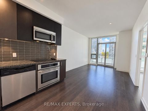 Photo 13 at 721 - 98 Lillian Street, Mount Pleasant West, Toronto