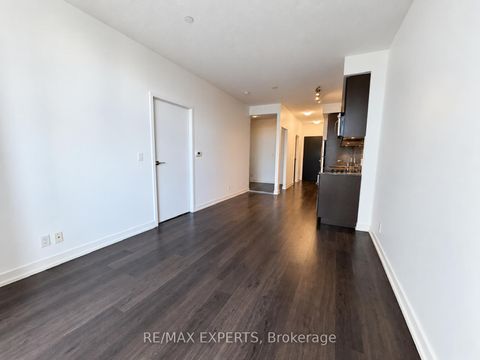 Photo 15 at 721 - 98 Lillian Street, Mount Pleasant West, Toronto