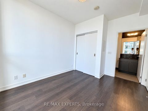 Photo 21 at 721 - 98 Lillian Street, Mount Pleasant West, Toronto
