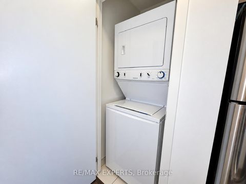 Photo 34 at 721 - 98 Lillian Street, Mount Pleasant West, Toronto