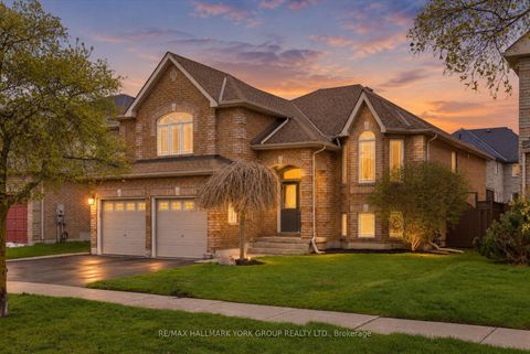 Photo 2 at 74 Wrendale Crescent, Keswick South, Georgina