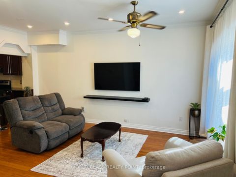 Photo 7 at 21 South Bonnington Avenue, Cliffside, Toronto
