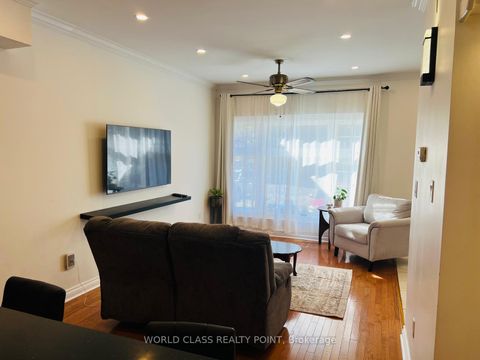 Photo 10 at 21 South Bonnington Avenue, Cliffside, Toronto