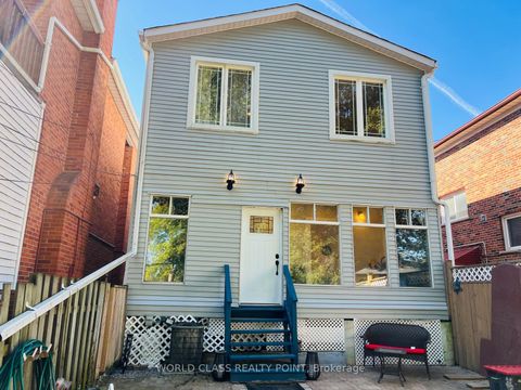Photo 15 at 21 South Bonnington Avenue, Cliffside, Toronto