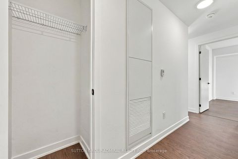 Photo 2 at 1625 - 89 Montclair Avenue, Forest Hill South, Toronto