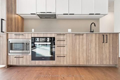 Photo 12 at 1625 - 89 Montclair Avenue, Forest Hill South, Toronto