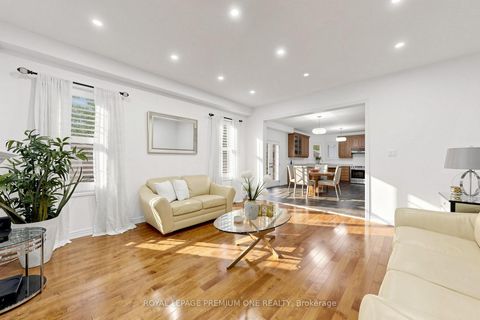 Photo 10 at 46 Bosco Drive, Vellore Village, Vaughan