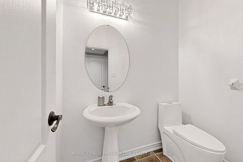 Photo 16 at 46 Bosco Drive, Vellore Village, Vaughan