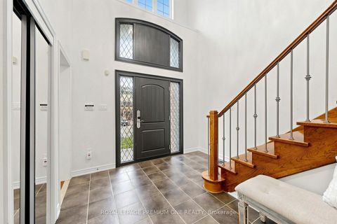 Photo 17 at 46 Bosco Drive, Vellore Village, Vaughan
