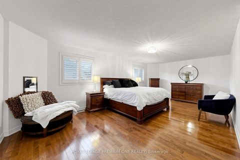 Photo 20 at 46 Bosco Drive, Vellore Village, Vaughan