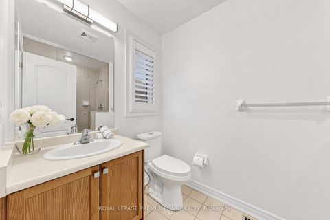Photo 30 at 46 Bosco Drive, Vellore Village, Vaughan