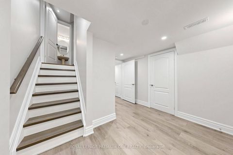 Photo 31 at 46 Bosco Drive, Vellore Village, Vaughan