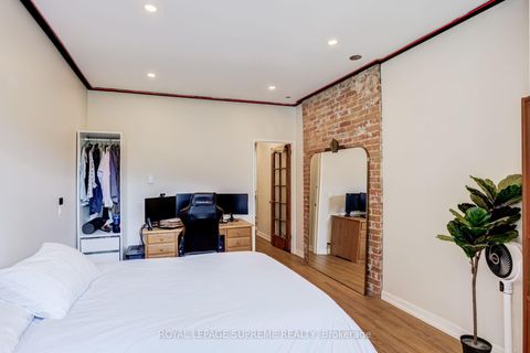 Photo 10 at 767 Euclid Avenue, Annex, Toronto