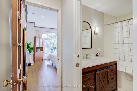 Photo 11 at 767 Euclid Avenue, Annex, Toronto