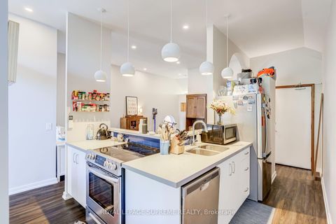 Photo 17 at 767 Euclid Avenue, Annex, Toronto