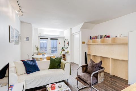 Photo 43 at 767 Euclid Avenue, Annex, Toronto