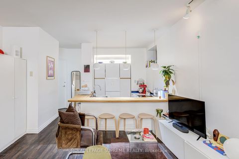 Photo 45 at 767 Euclid Avenue, Annex, Toronto
