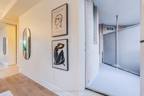 Photo 15 at 301 - 70 Alexander Street, Yonge Corridor, Toronto