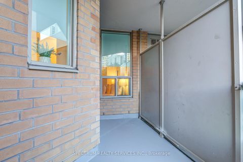 Photo 16 at 301 - 70 Alexander Street, Yonge Corridor, Toronto