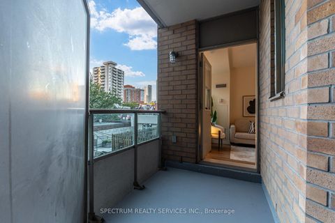 Photo 17 at 301 - 70 Alexander Street, Yonge Corridor, Toronto