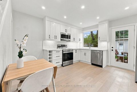 Photo 6 at 179 Oakcrest Avenue, Danforth, Toronto