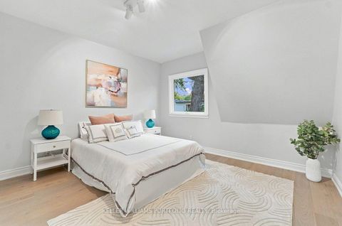 Photo 15 at 179 Oakcrest Avenue, Danforth, Toronto