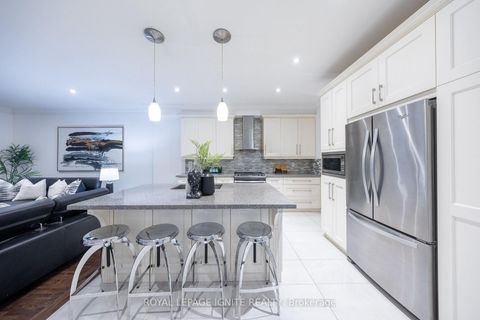 Photo 19 at 31 Jodphur Avenue, Pelmo Park W5, Toronto