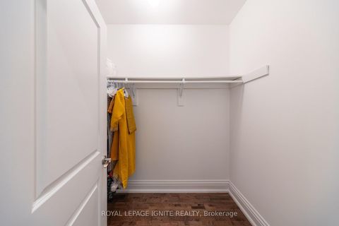 Photo 35 at 31 Jodphur Avenue, Pelmo Park W5, Toronto