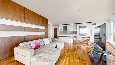 Photo 2 at 7507 - 388 Yonge Street, Bay Street Corridor, Toronto