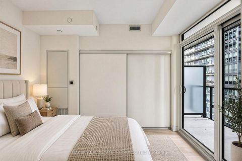 Photo 1 at 2303 - 117 Broadway Avenue, Mount Pleasant West, Toronto